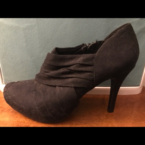 High heel boot - Picture 1 of 1